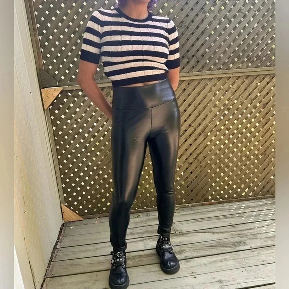 Striped pointelle summer sweater, S-M, crewneck, black white, cropped, Pretty - Picture 3 of 9